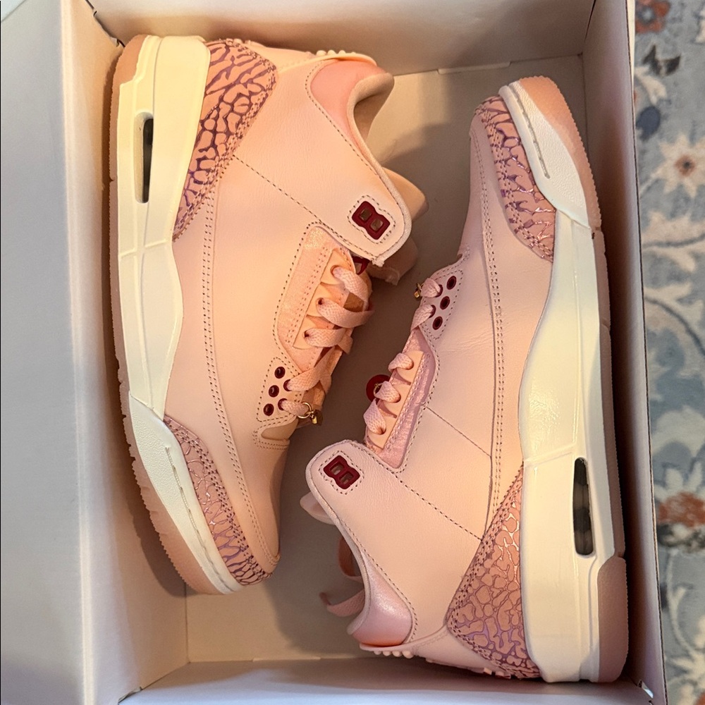 Jordan 3 Valentines women’s - Picture 5 of 6